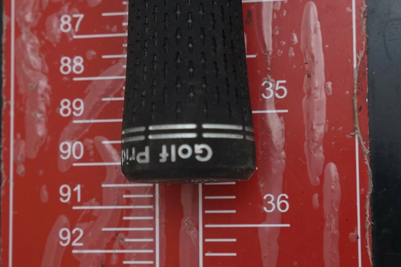 Cleveland Rtx Zipcore Black Satin Wedge 52°-10 Dynamic Gold Spinner Stl 1027408 8 Cleveland Rtx Zipcore Black Satin Wedge 52°-10 Dynamic Gold Spinner Stl 1027408 - Image 6