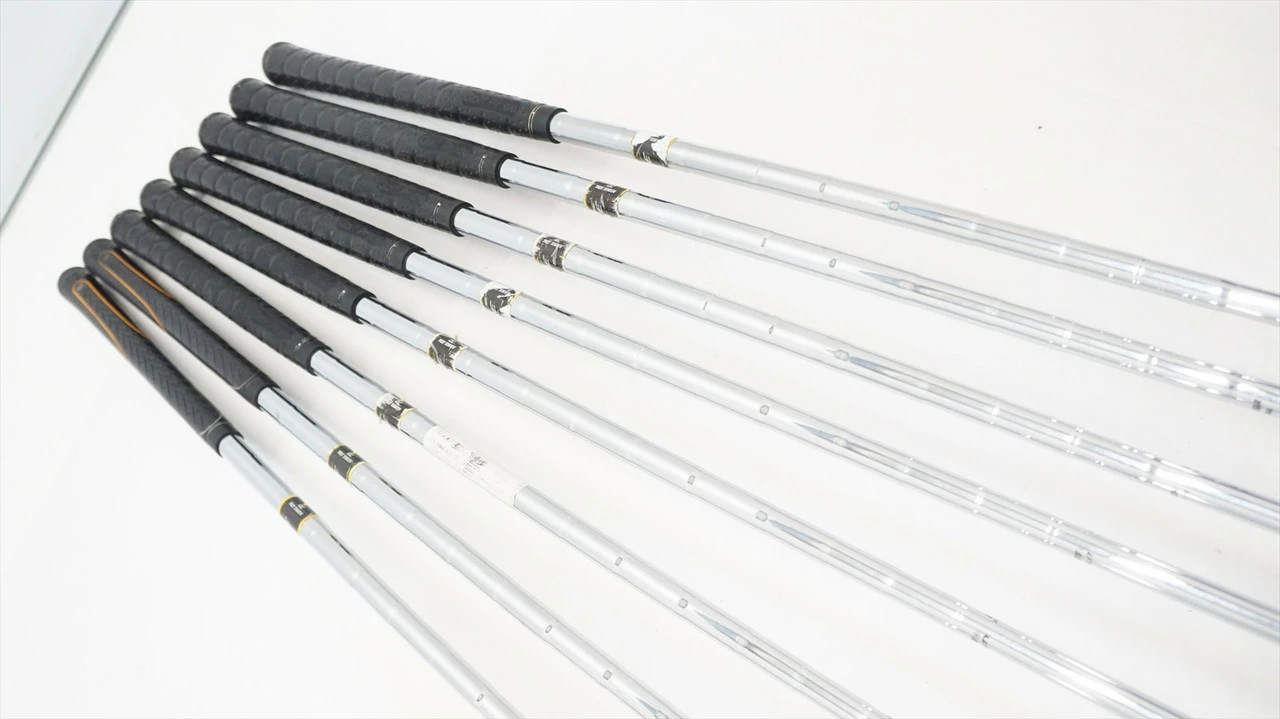 Cleveland Hi-Bore Iron Set 3-Pw Regular Flex True Temper Steel 1033812 Good 4 Cleveland Hi-Bore Iron Set 3-Pw Regular Flex True Temper Steel 1033812 Good - Image 2