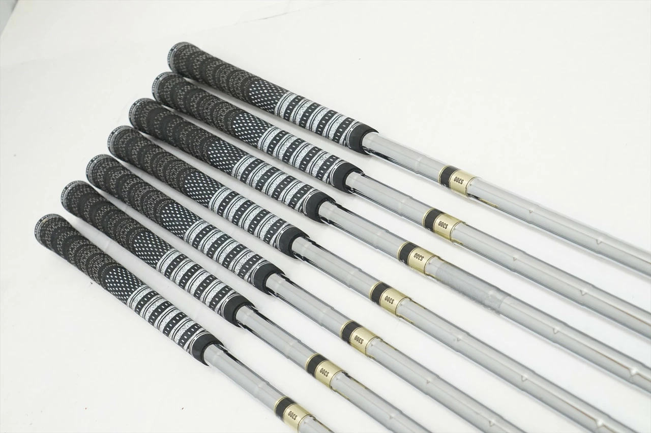 Callaway Rogue St Pro Iron Set 4-Pw Stiff Flex Dynamic Gold Steel 1041208 Mint 5 Callaway Rogue St Pro Iron Set 4-Pw Stiff Flex Dynamic Gold Steel 1041208 Mint - Image 3