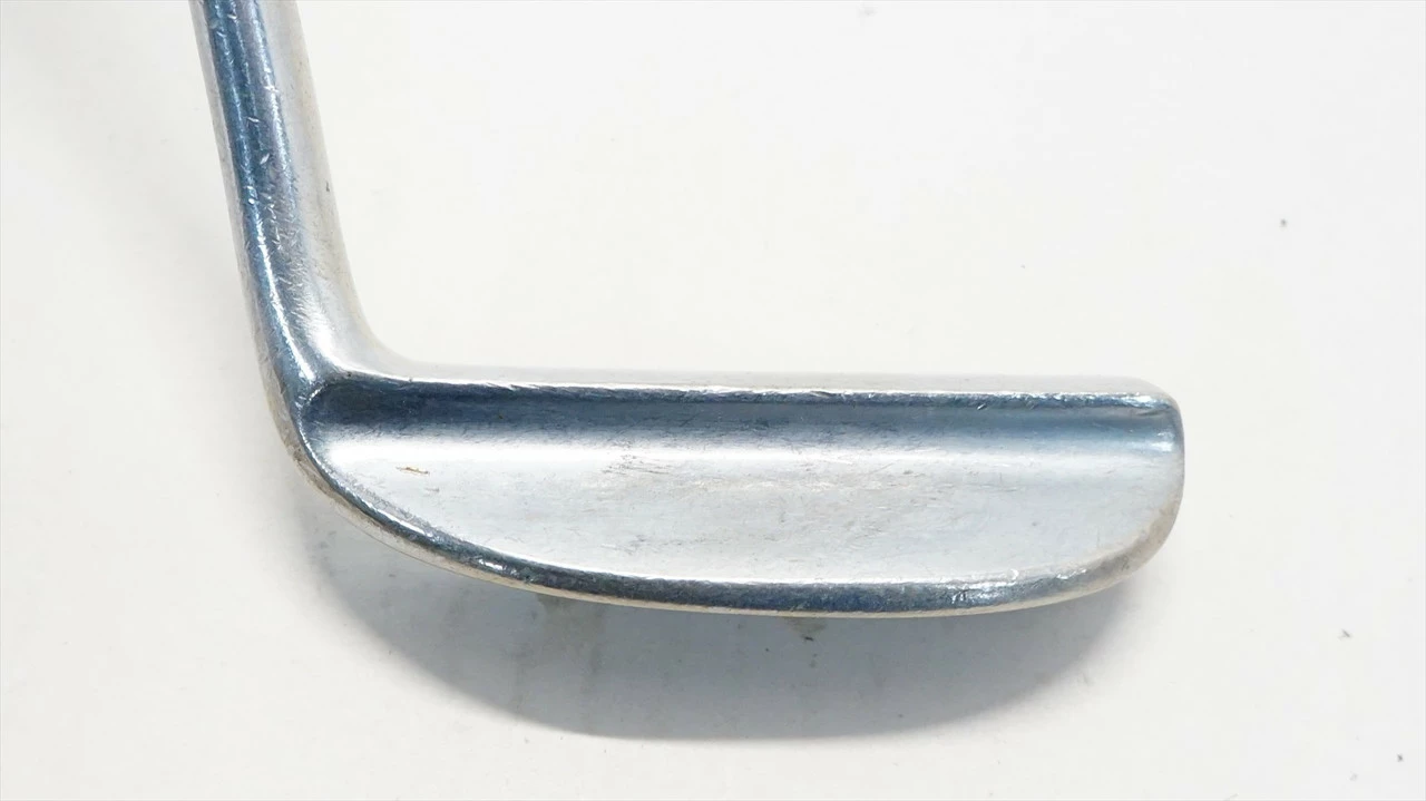 Cleveland Designed By Chrome 34" Putter Good Rh 1045819 4 Cleveland Designed By Chrome 34" Putter Good Rh 1045819 - Image 2