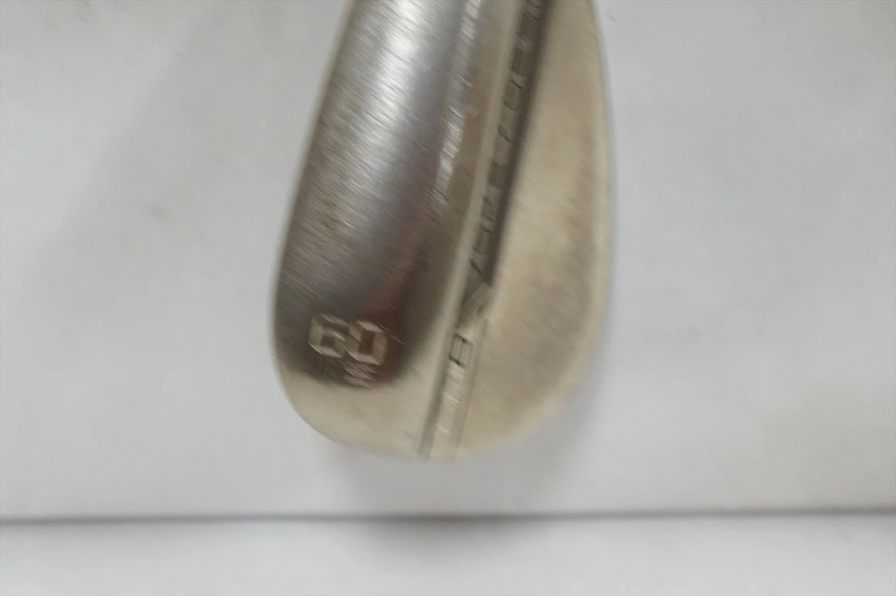 Titleist Vokey Sm8 Brushed Steel Wedge 60°- S-Grind Dynamic Gold 1048831 Good 3 Titleist Vokey Sm8 Brushed Steel Wedge 60°- S-Grind Dynamic Gold 1048831 Good